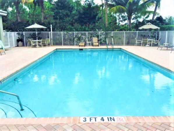 FAIRFIELD GARDENS - Residential Lease