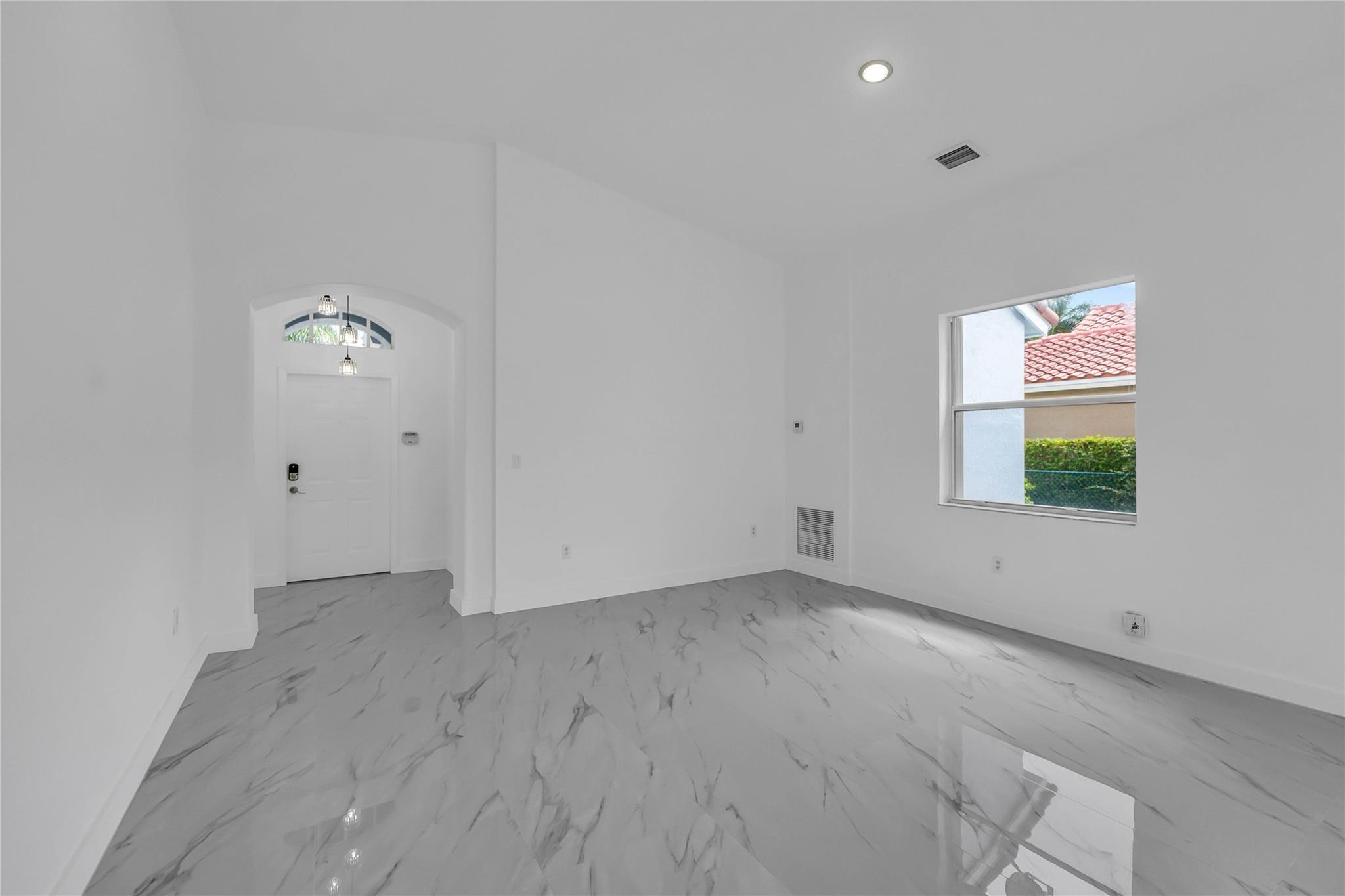 5290 SW 134th Ave