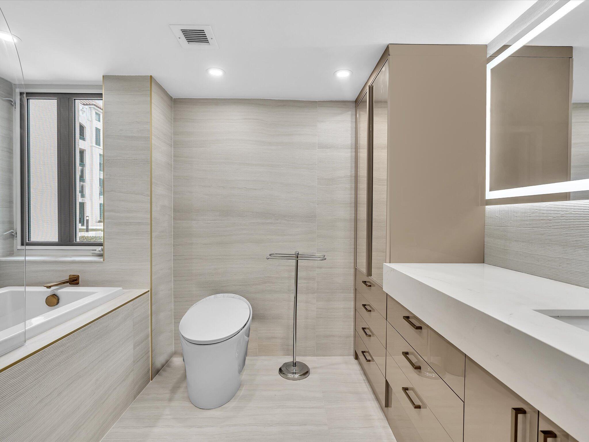 MIZNER COURT CONDO - Residential