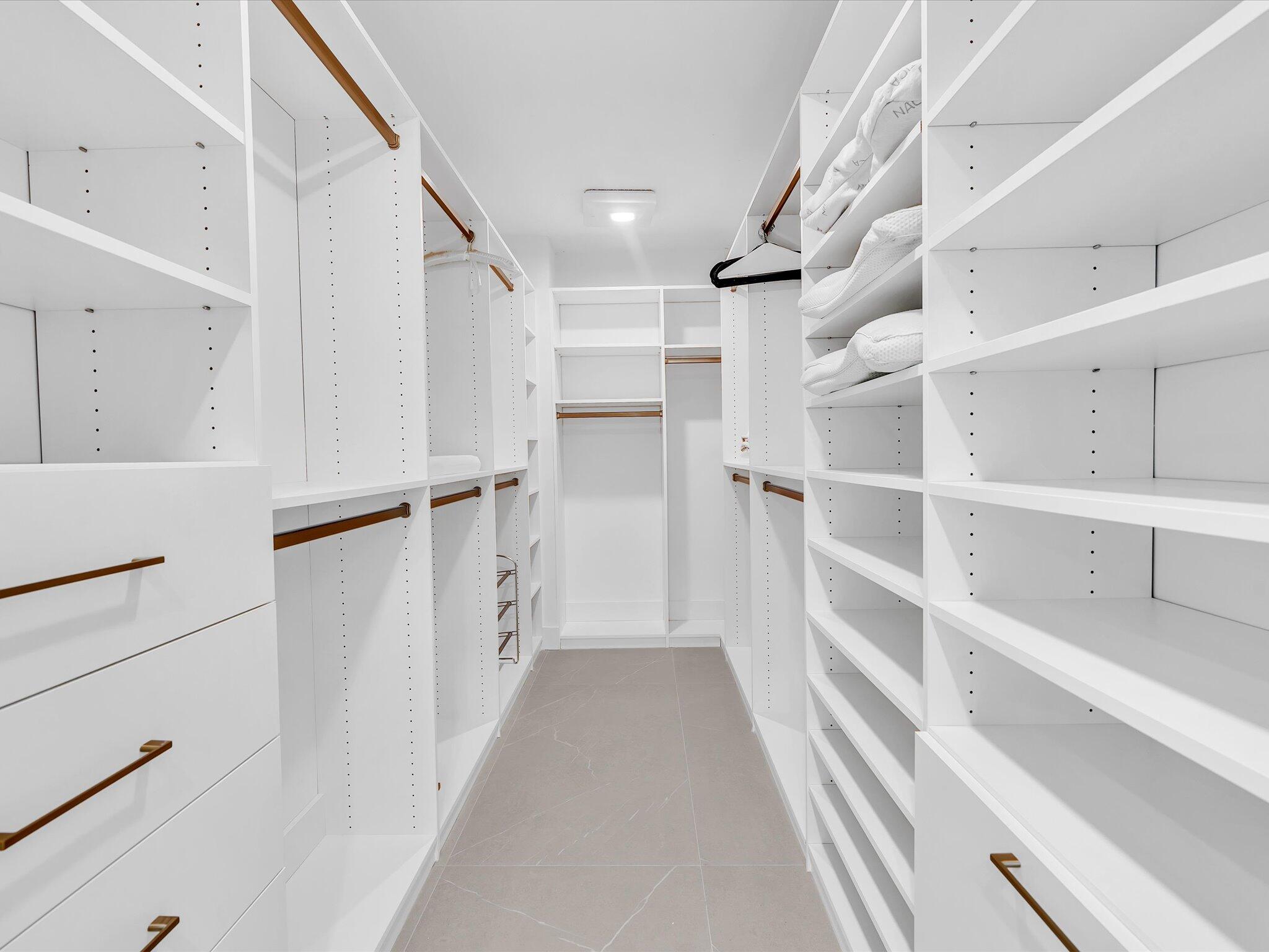 MIZNER COURT CONDO - Residential