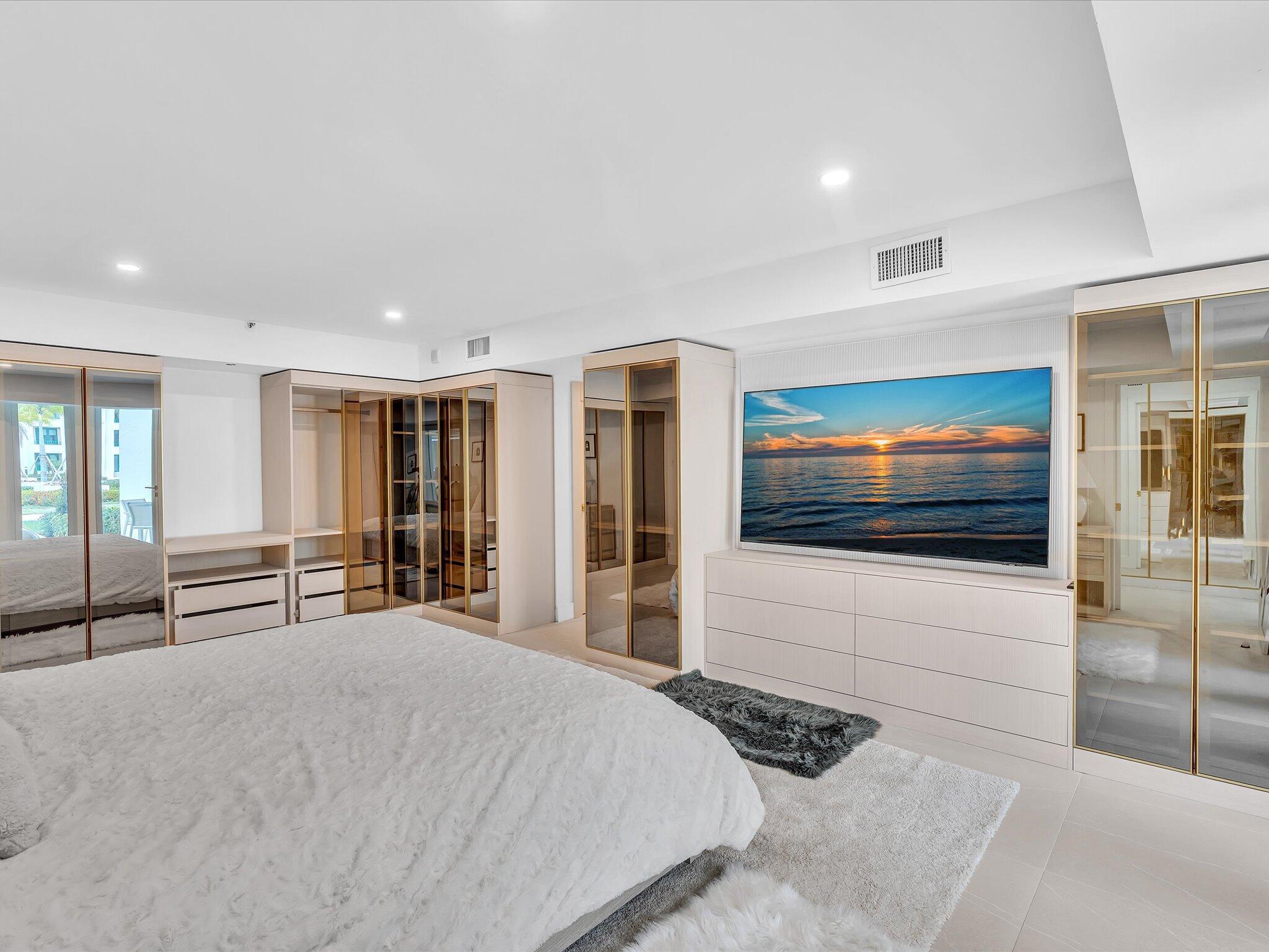 MIZNER COURT CONDO - Residential