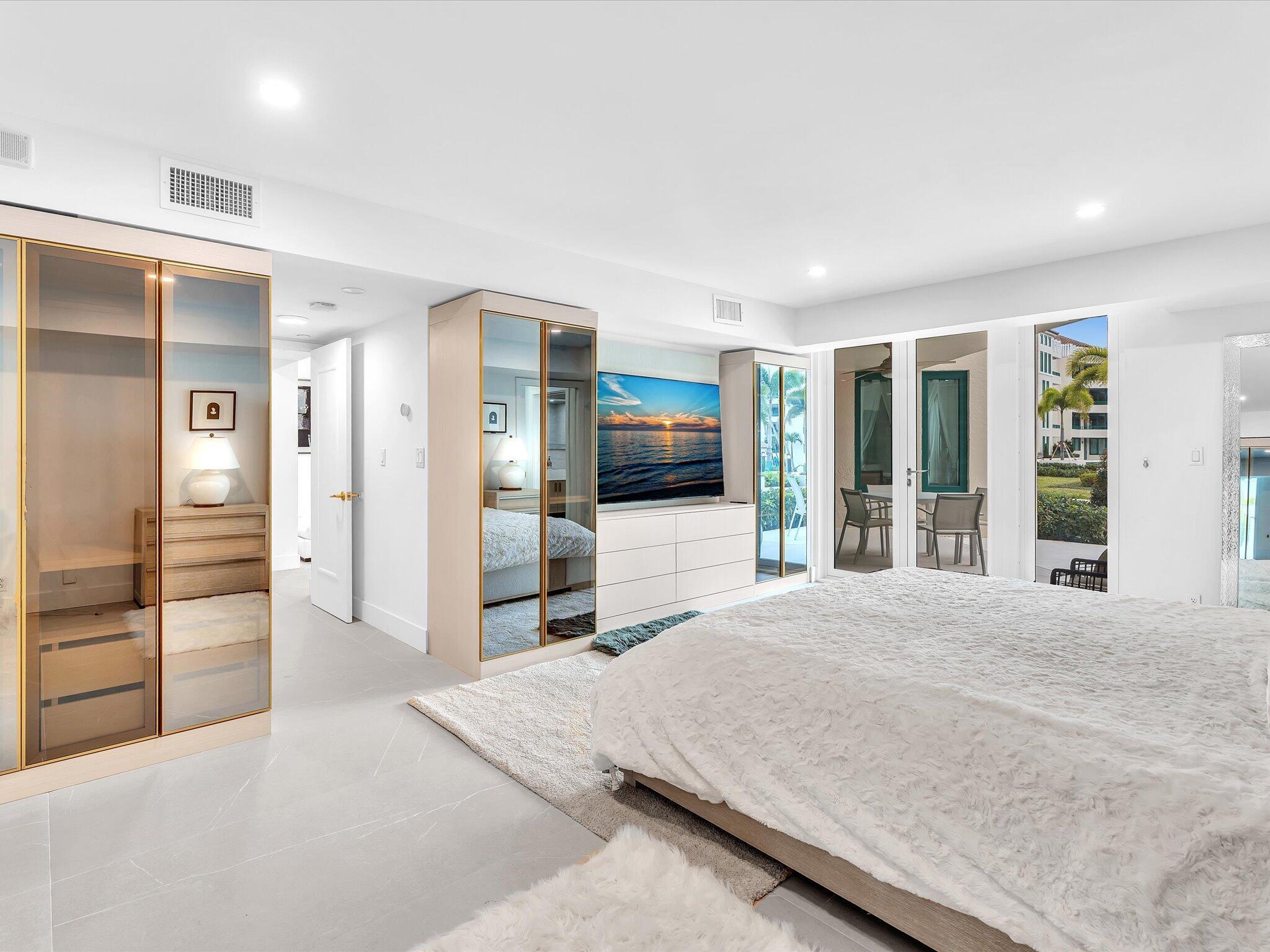 MIZNER COURT CONDO - Residential