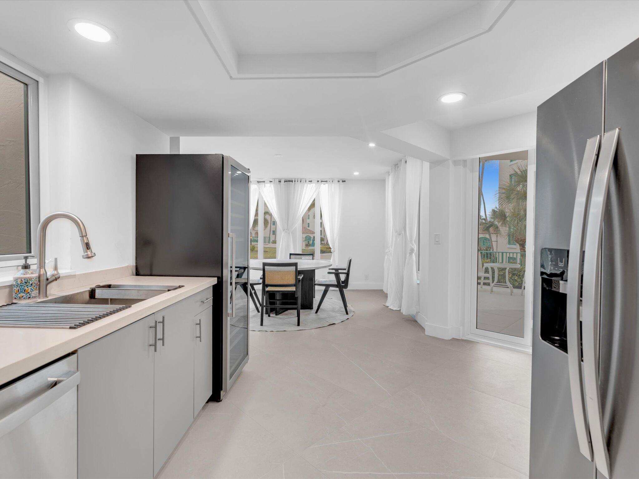 MIZNER COURT CONDO - Residential