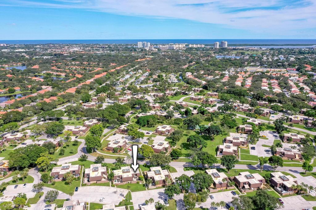 Photo of 1120 11th Court, Palm Beach Gardens, FL 33410 (MLS # R10925763)