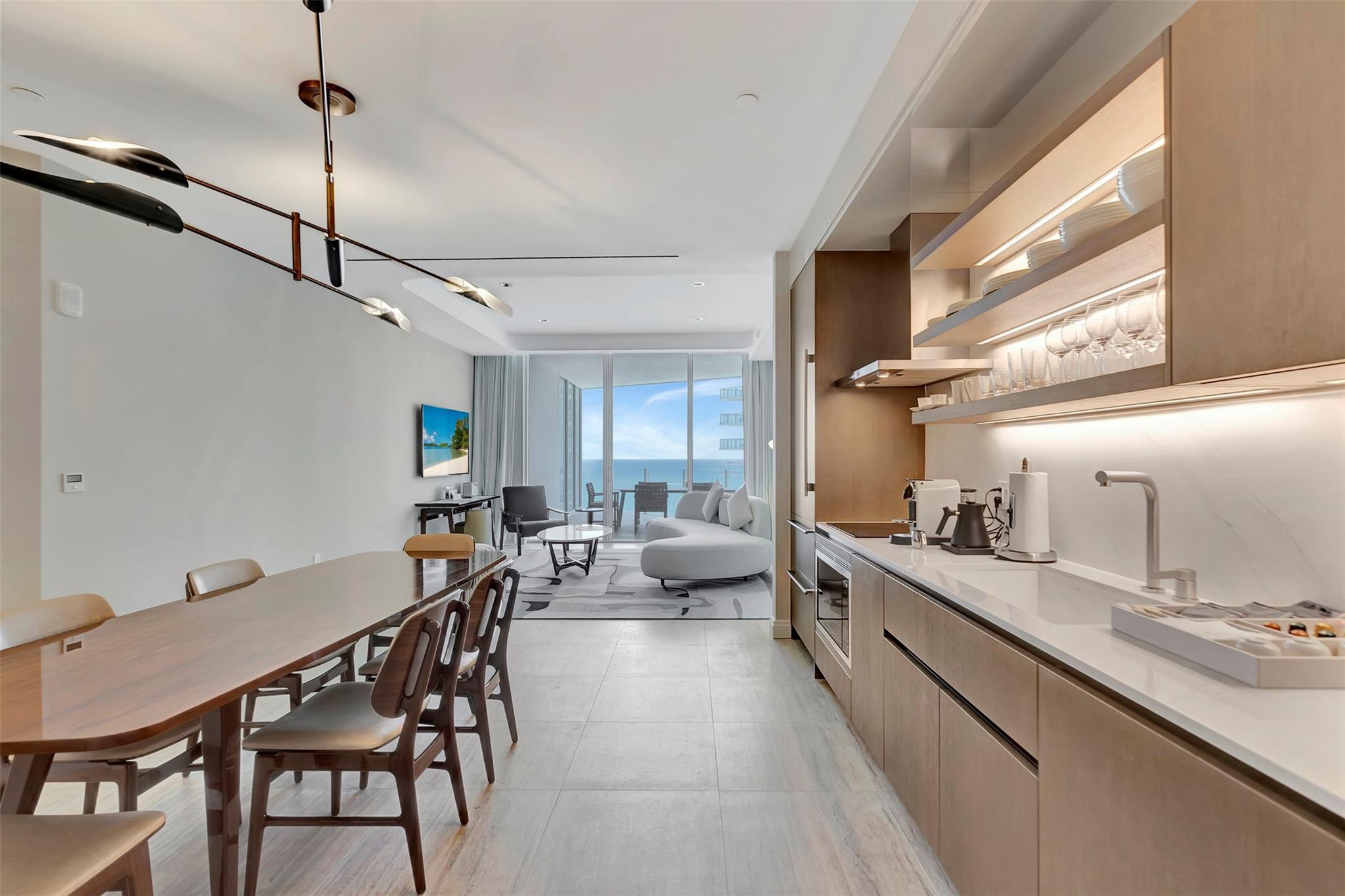 Four Seasons - Residential