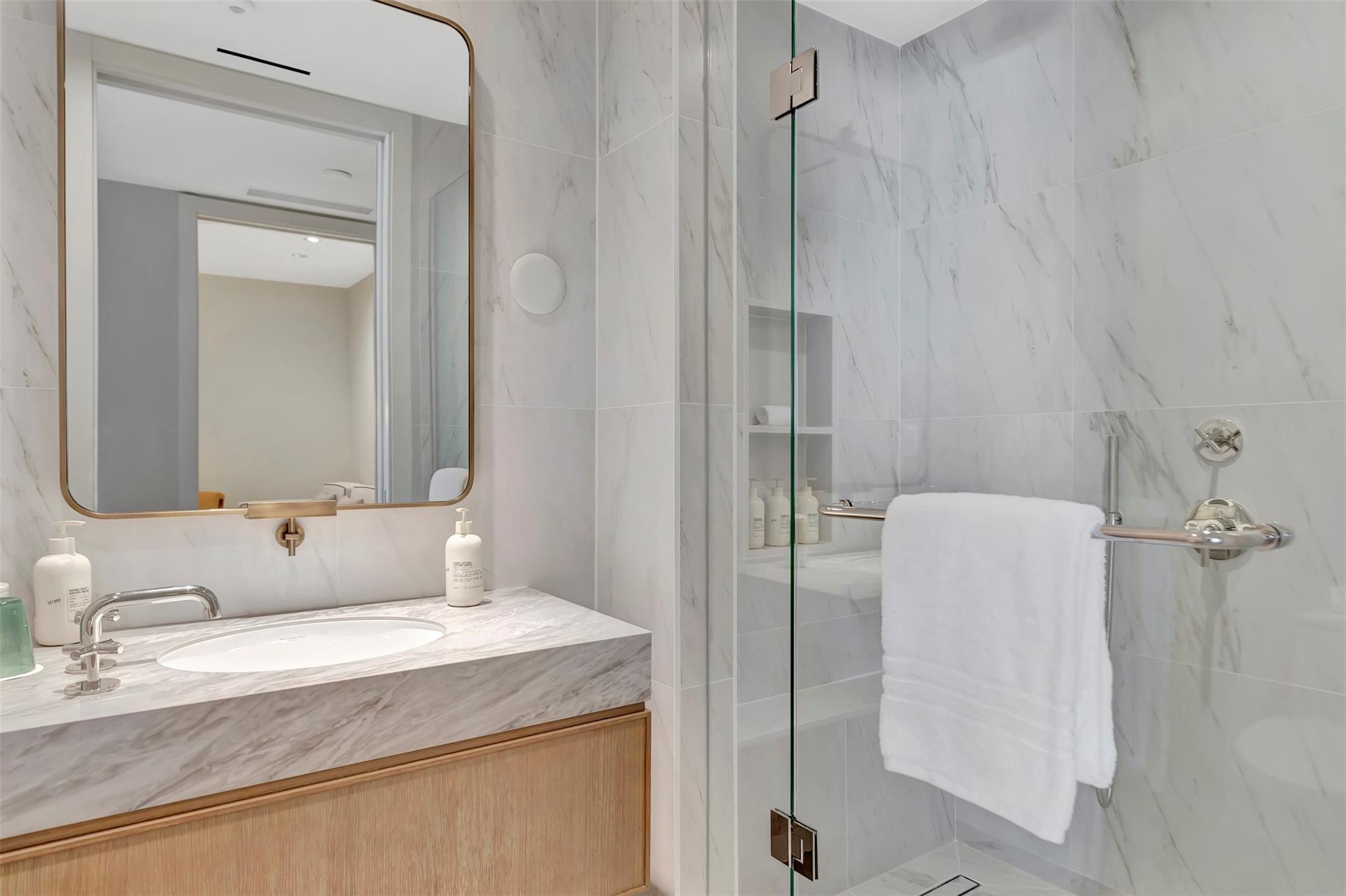 Four Seasons - Residential