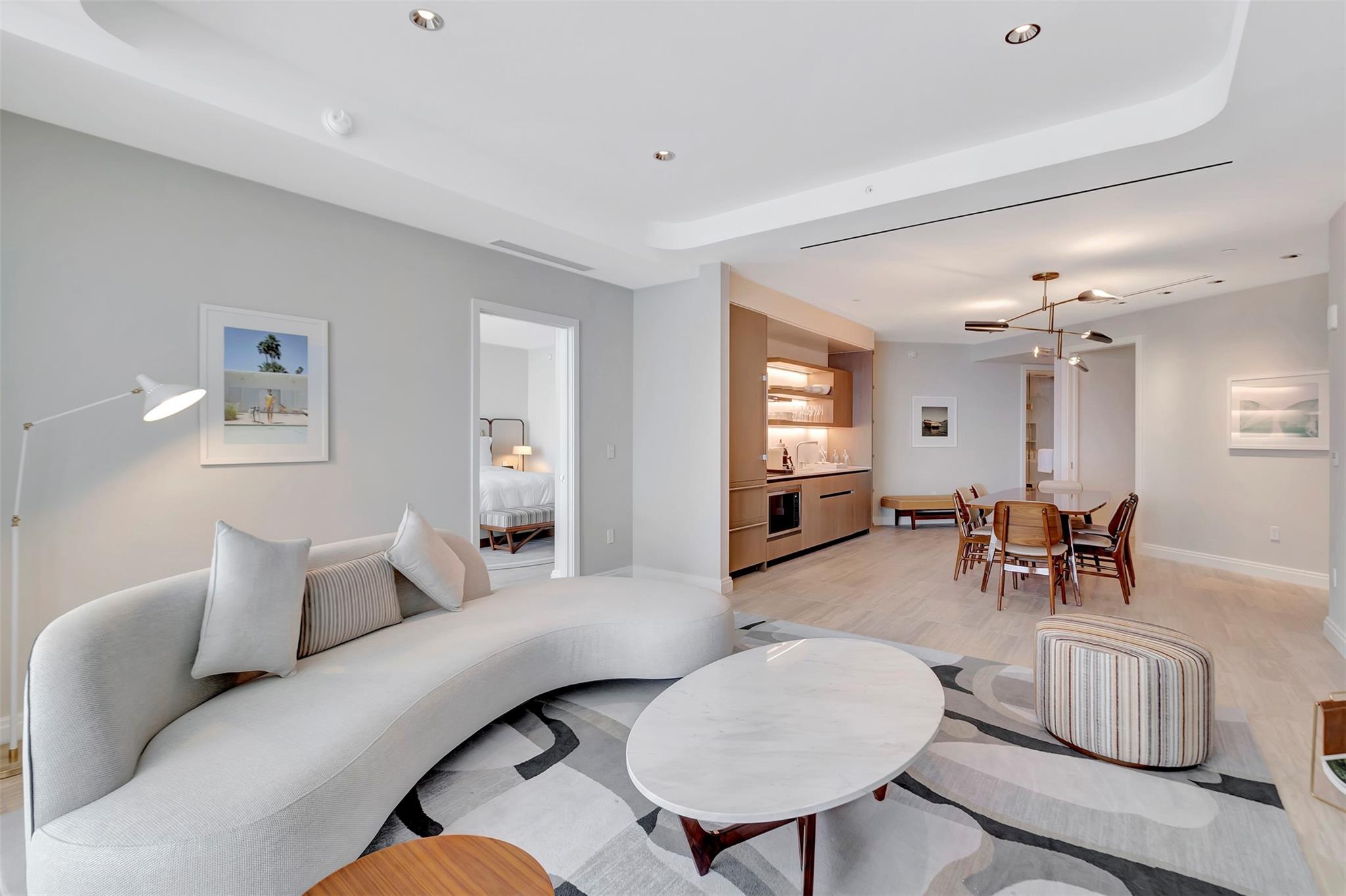 Four Seasons - Residential