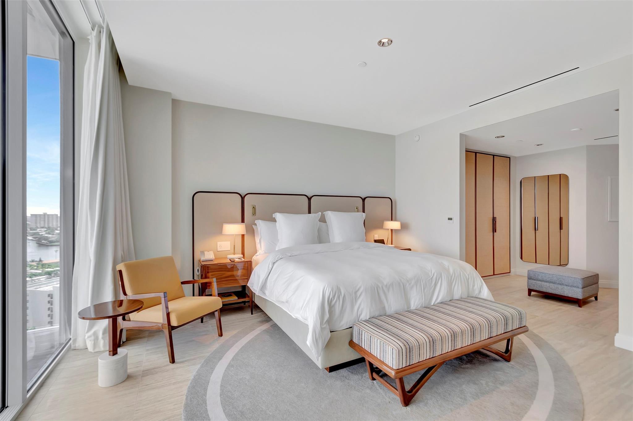 Four Seasons - Residential