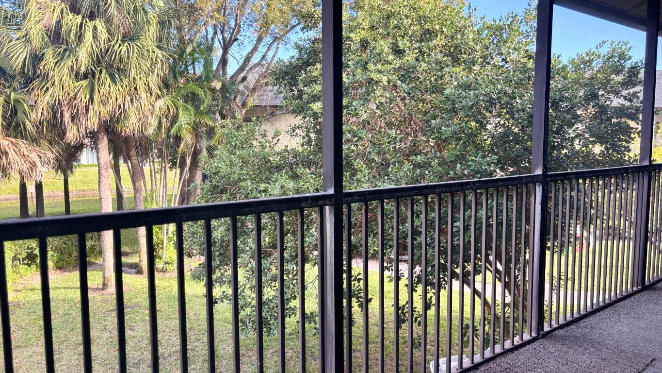 VILLAS AT MEADOW LAKES CONDO - Residential Lease