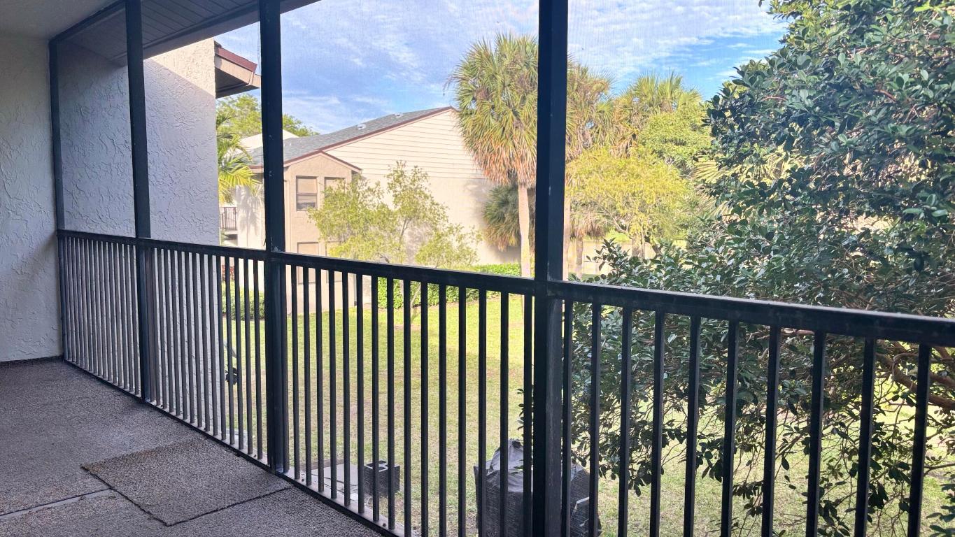 VILLAS AT MEADOW LAKES CONDO - Residential Lease