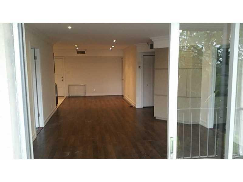 GARDEN LAKES OF INVERRARY - Residential