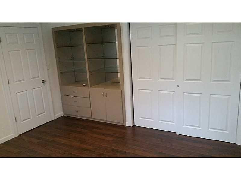 GARDEN LAKES OF INVERRARY - Residential