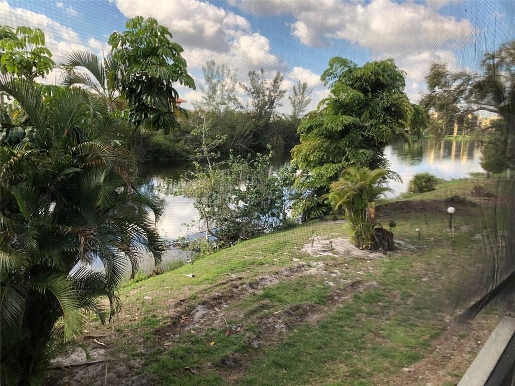 GARDEN LAKES OF INVERRARY - Residential