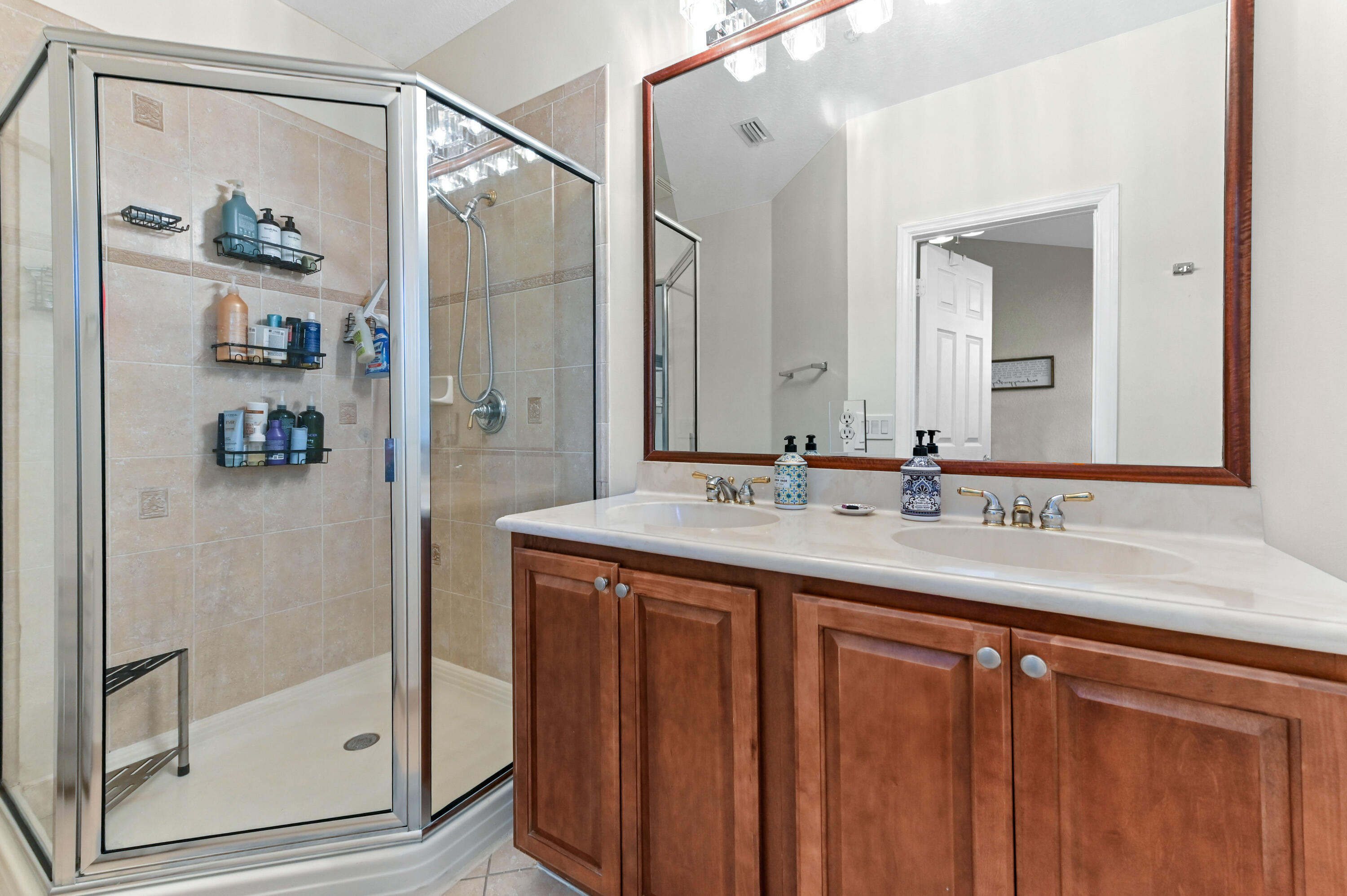 OCEAN CAY - Residential