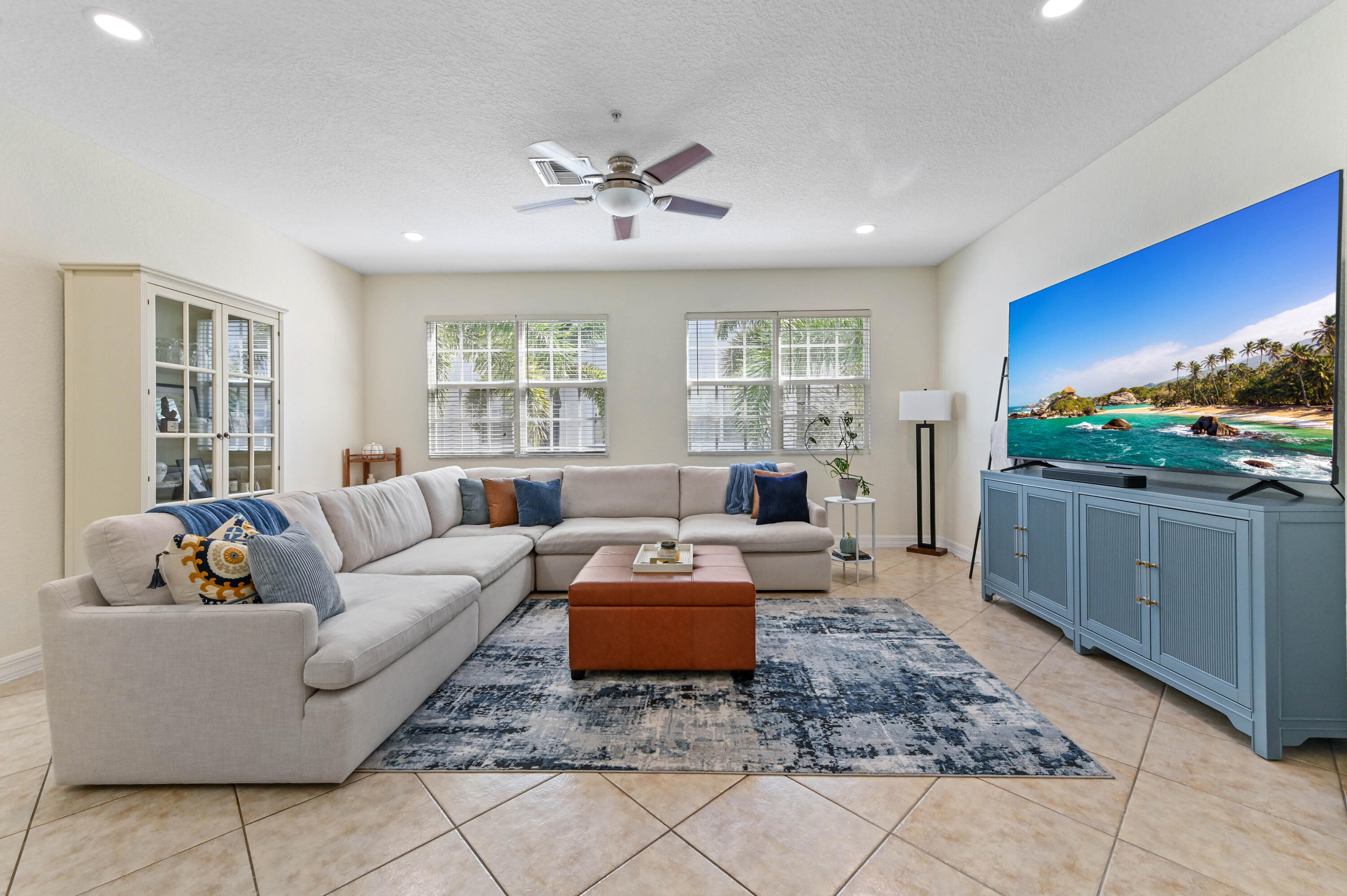 OCEAN CAY - Residential