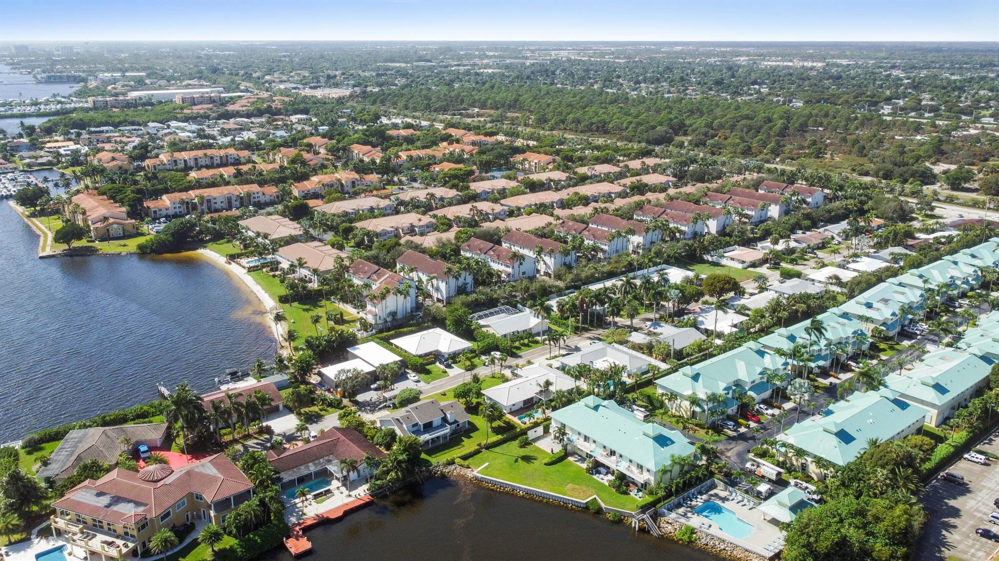 OCEAN CAY - Residential