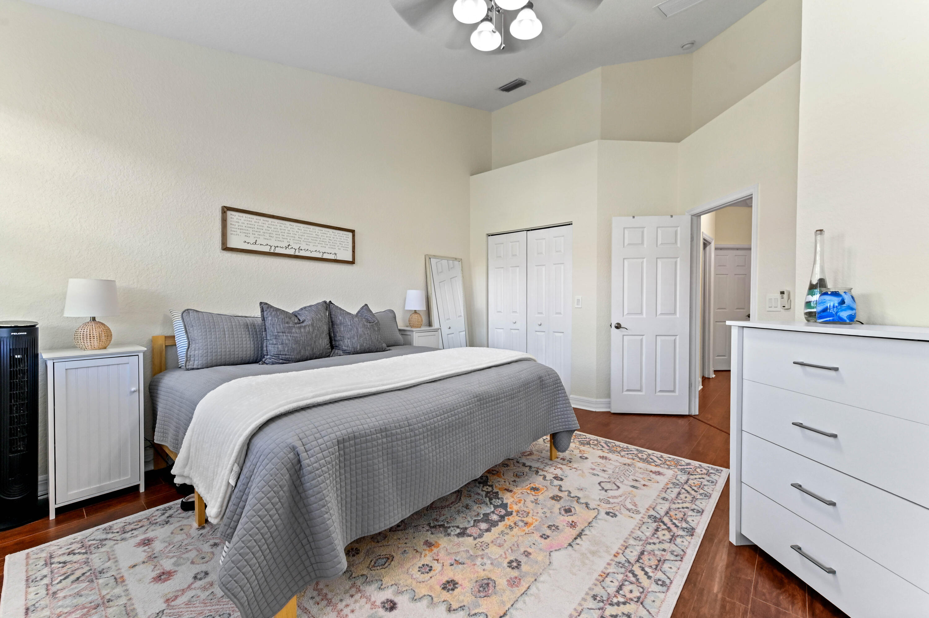 OCEAN CAY - Residential