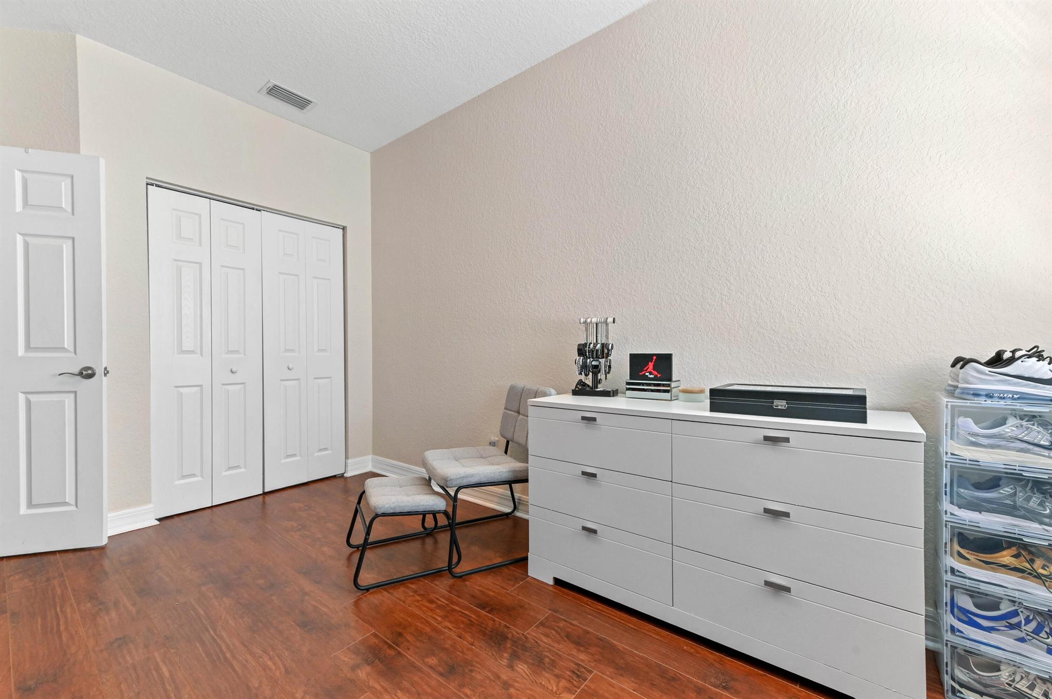 OCEAN CAY - Residential