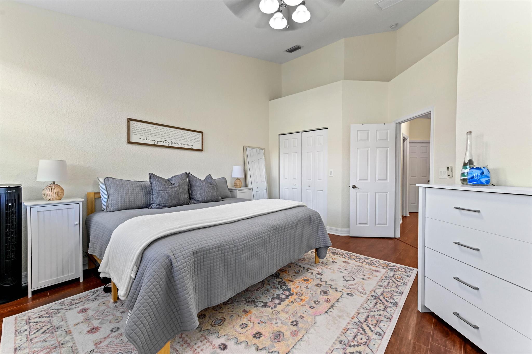 OCEAN CAY - Residential