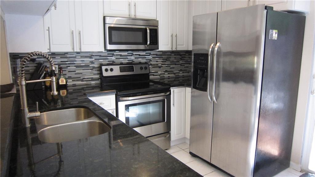 Crown Colony at Rock Cree - Residential