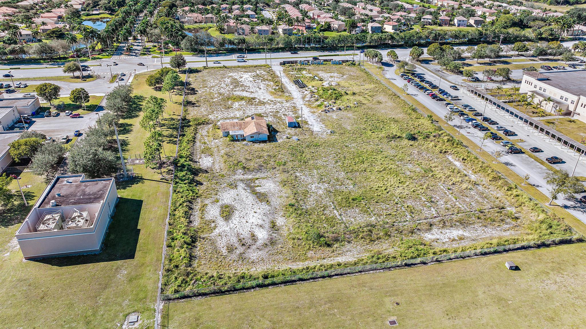 S/D OF 36-44-42, NW 1/4 - Residential