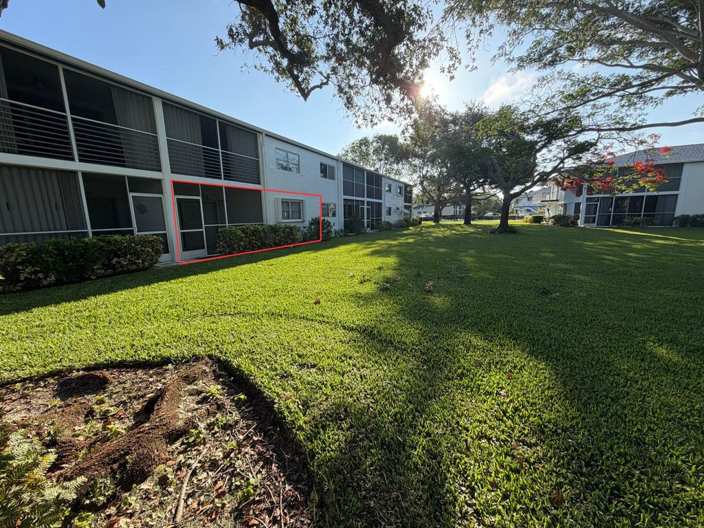 Photo of 9 Westwood Avenue #102b, Tequesta, FL 33469 (MLS # B26028350)
