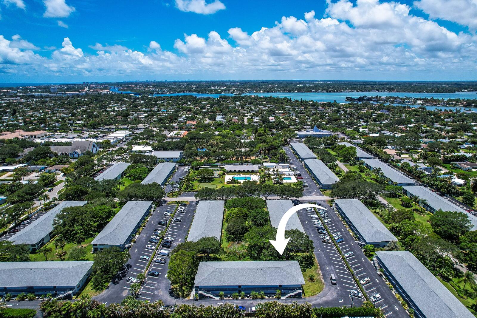 TEQUESTA GARDEN CONDO 1 - Residential