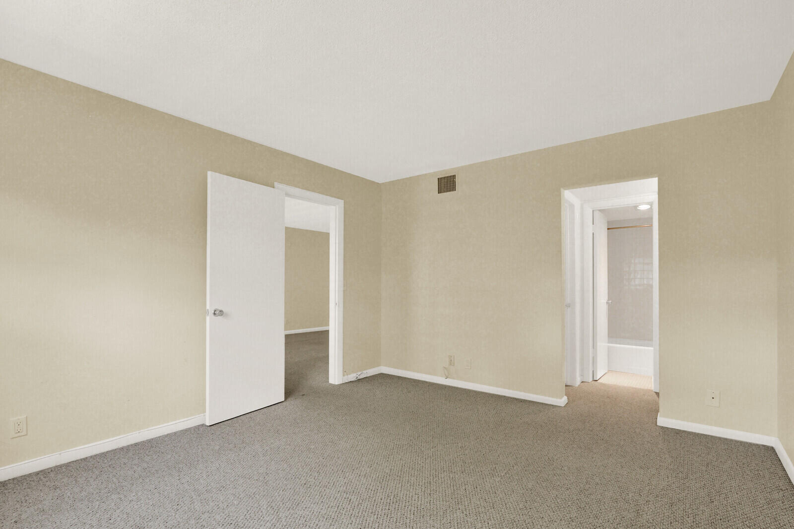 TEQUESTA GARDEN CONDO 1 - Residential