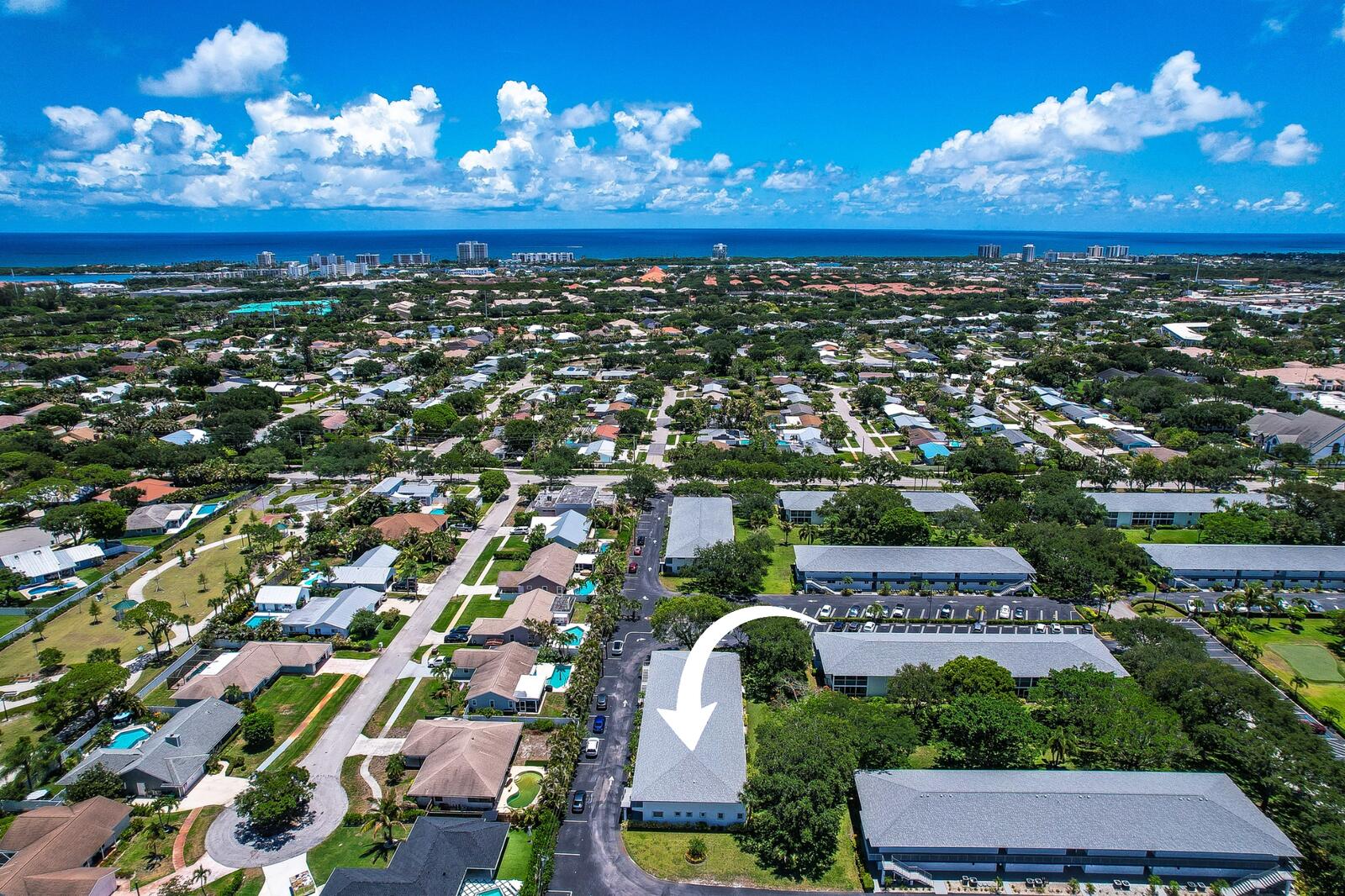 TEQUESTA GARDEN CONDO 1 - Residential