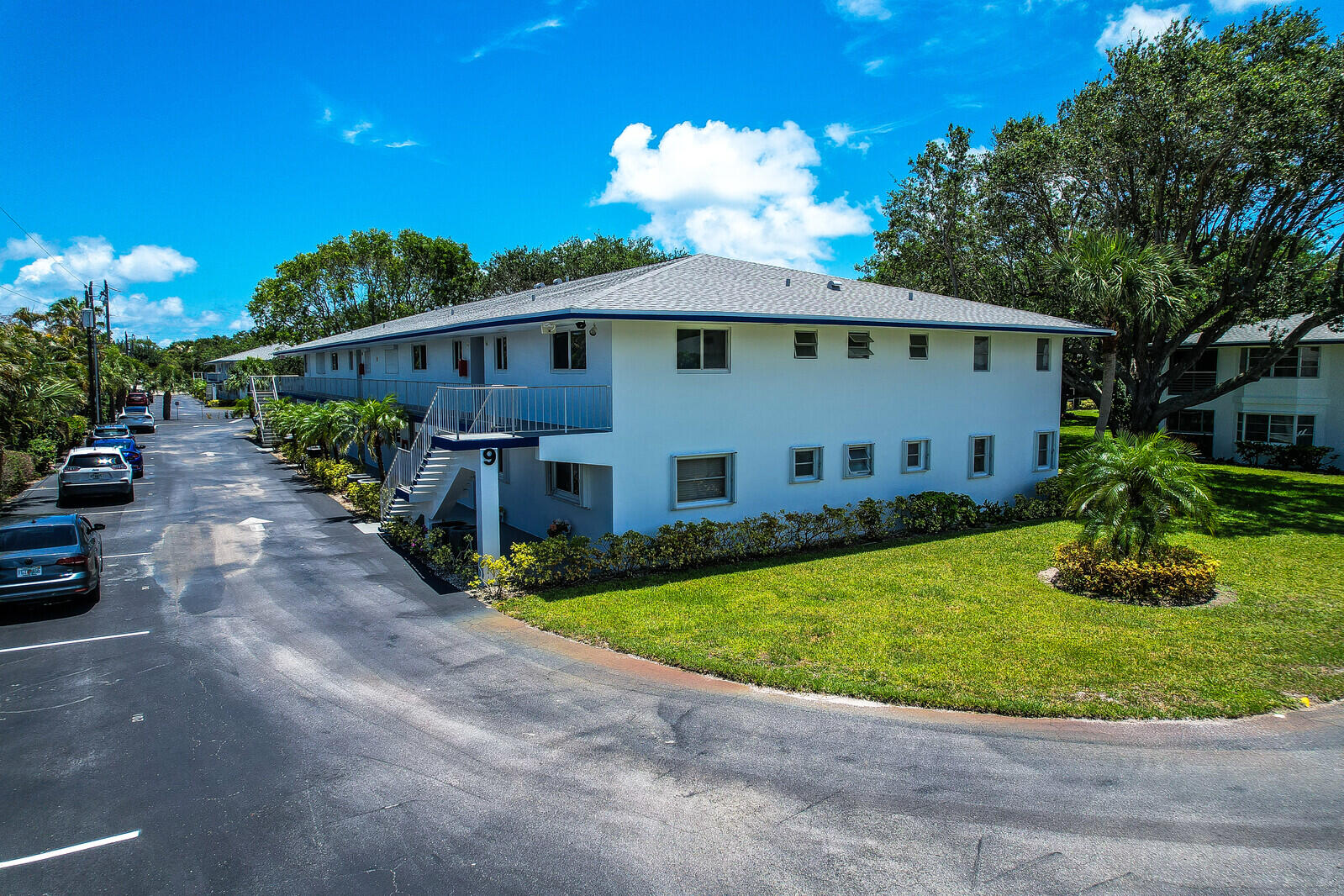 TEQUESTA GARDEN CONDO 1 - Residential