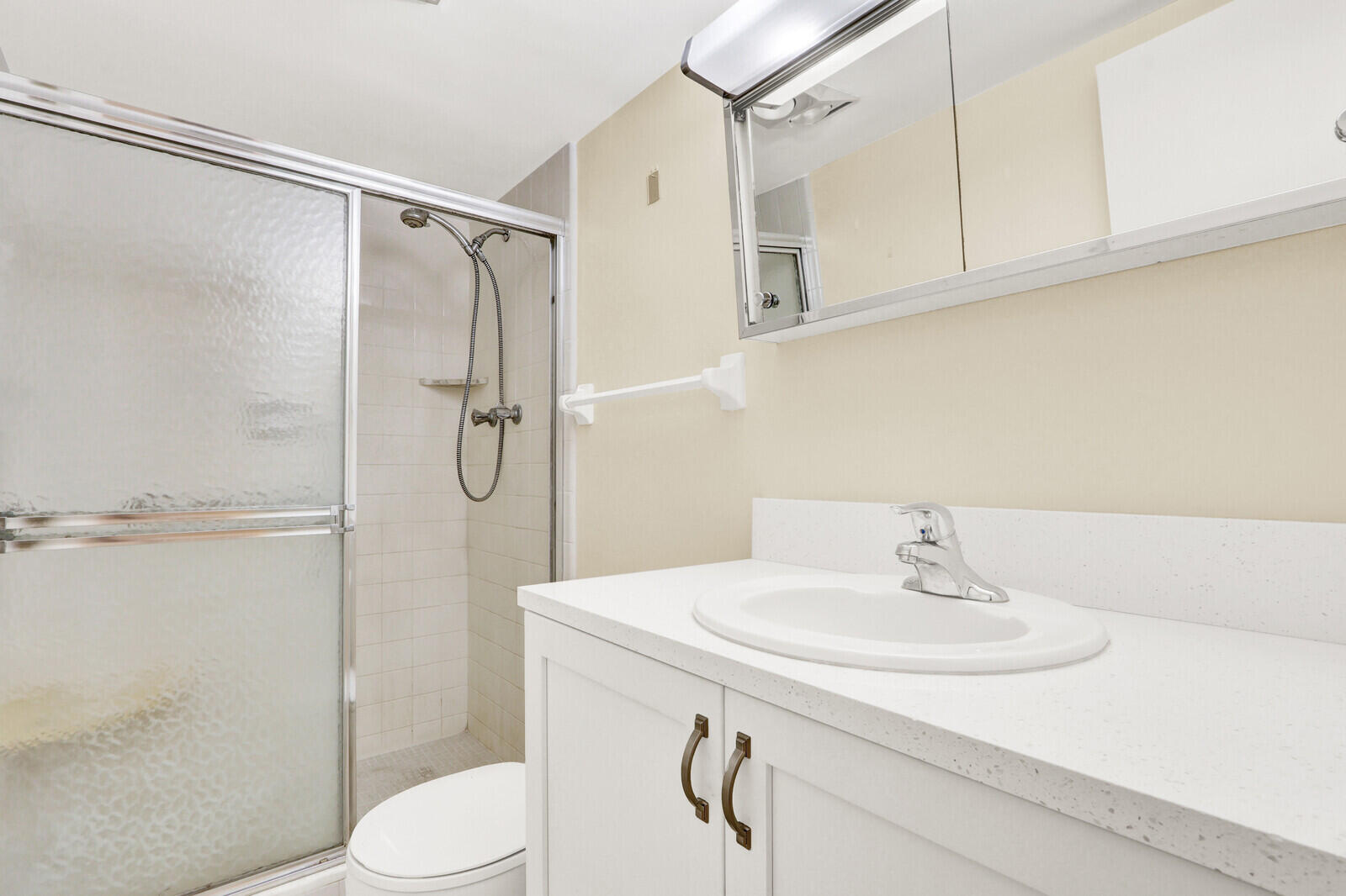 TEQUESTA GARDEN CONDO 1 - Residential
