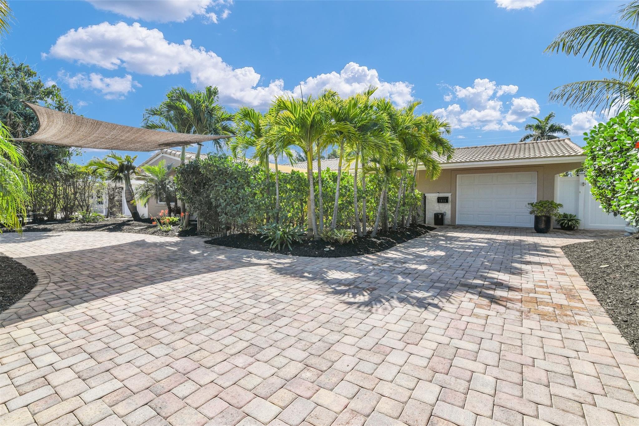 The Cove 32-48 B - Residential