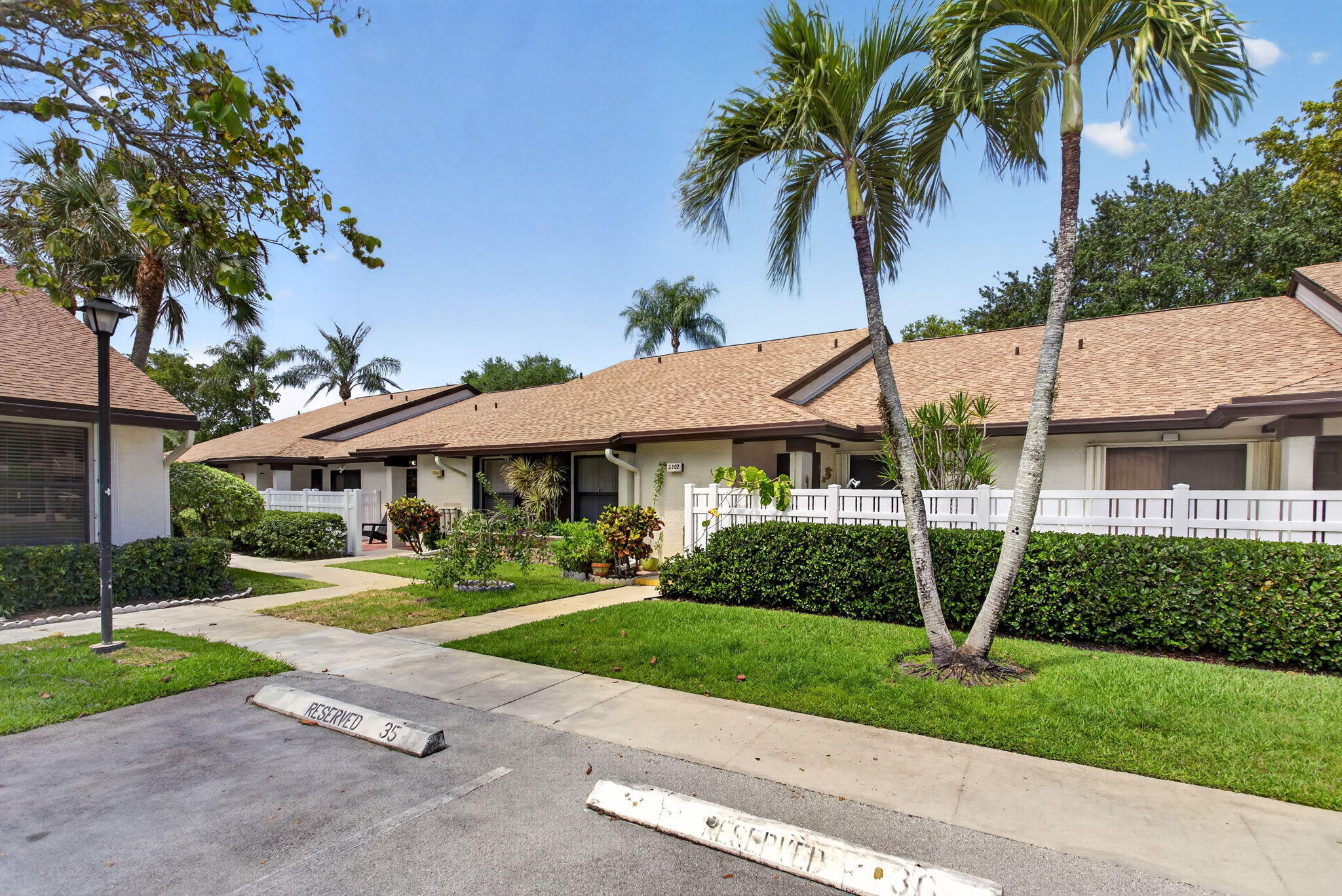 3302 Carambola Circle S 3302