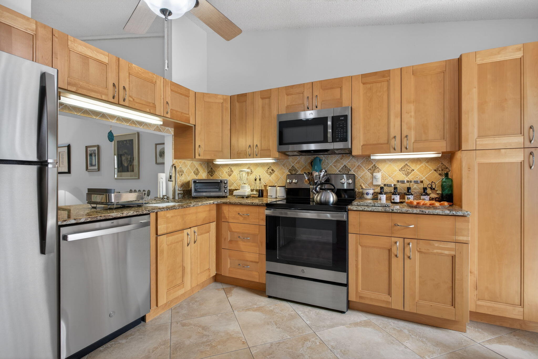 3302 Carambola Circle S 3302