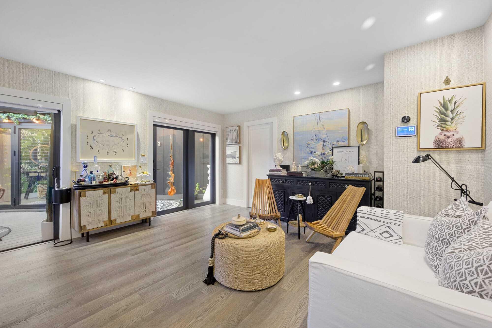 SEA LOFTERS CONDO - Residential Lease