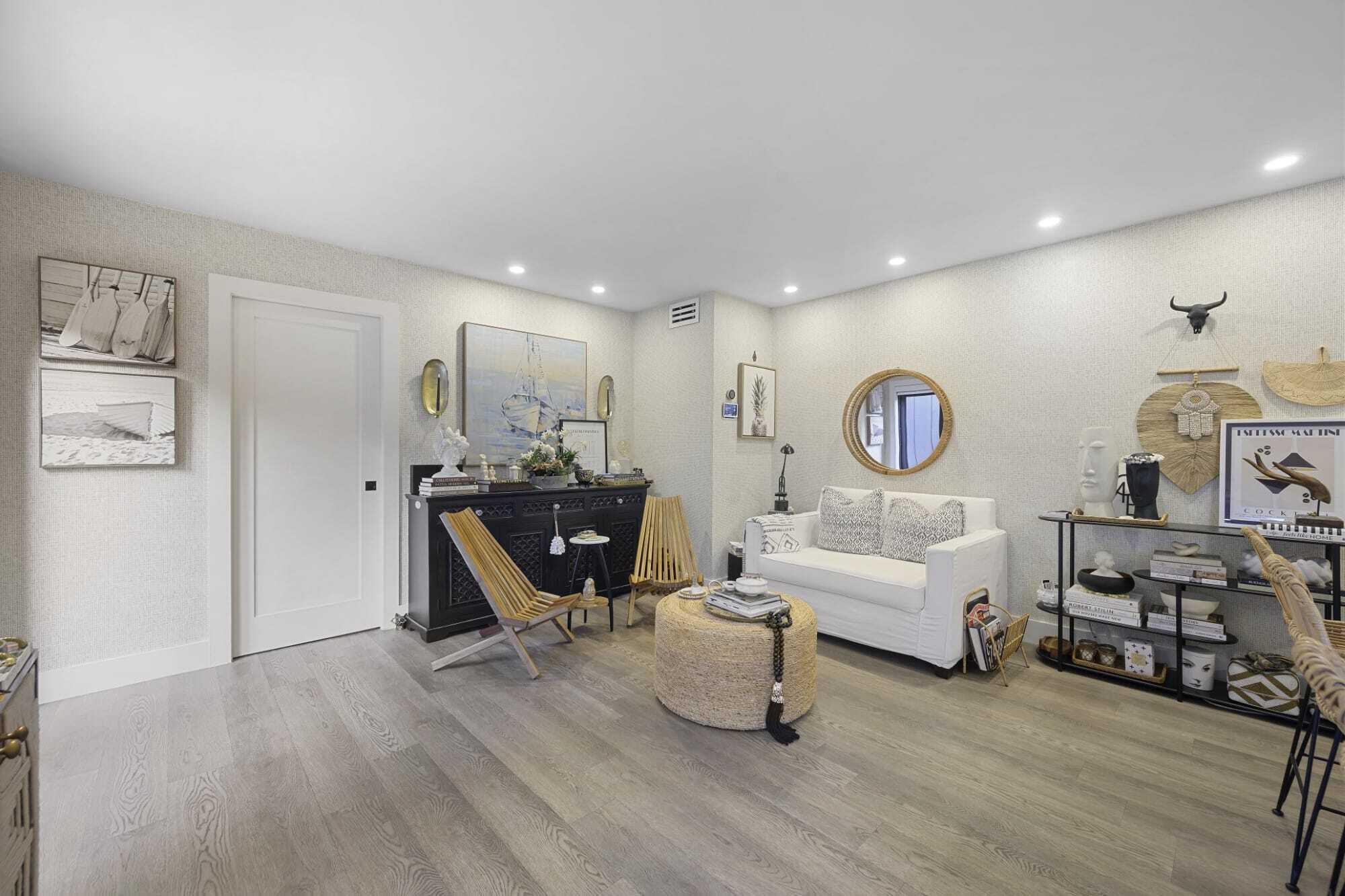 SEA LOFTERS CONDO - Residential Lease