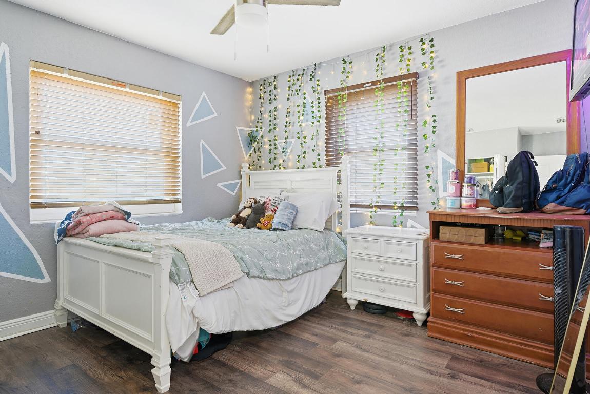 VILLAGE OF PALM SPRINGS - Residential