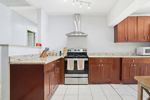 333 Mid Pines Road Palm Springs FL 33461