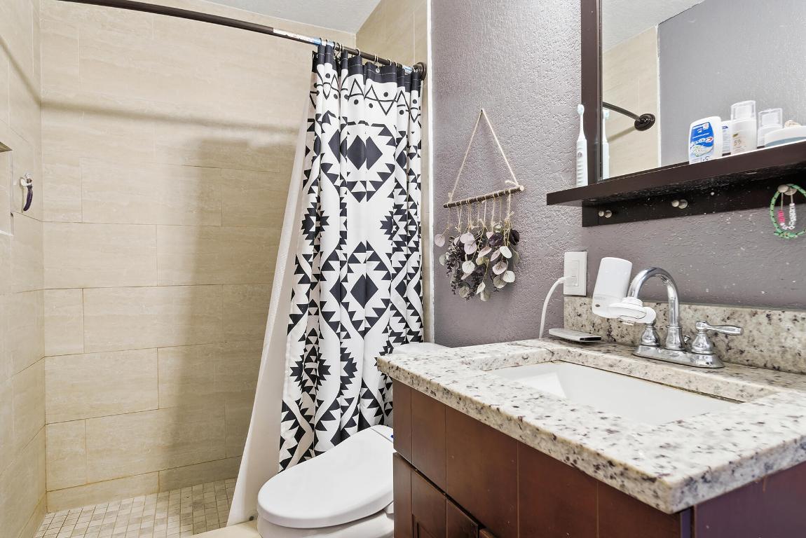 VILLAGE OF PALM SPRINGS - Residential