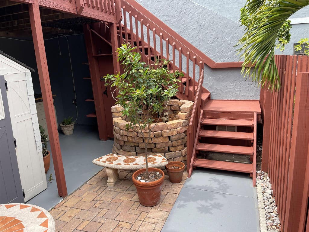 Photo of 26 CROSSINGS Circle #G, Boynton Beach, FL 33435 (MLS # B26066987)