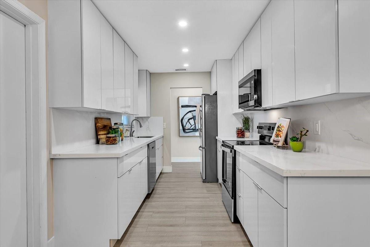1204 Wynnewood Dr
