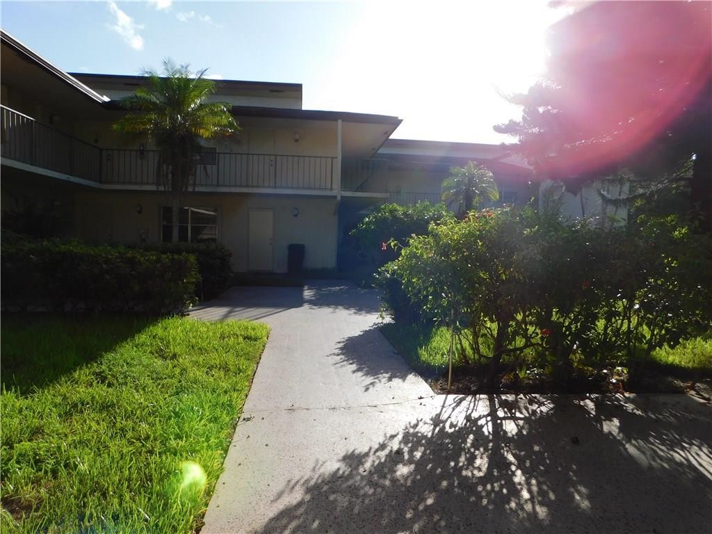 CYPRESS AT WOODMONT - Residential
