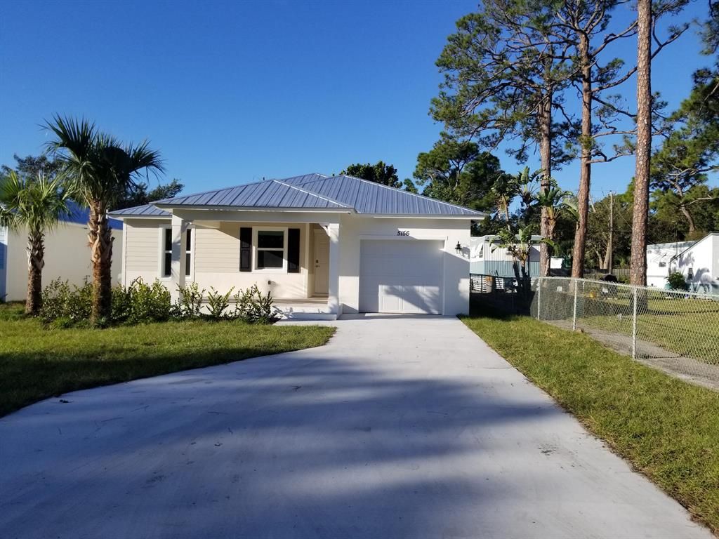Photo of 5156 SE Horizon Avenue, Stuart, FL 34997 (MLS # R10812119)