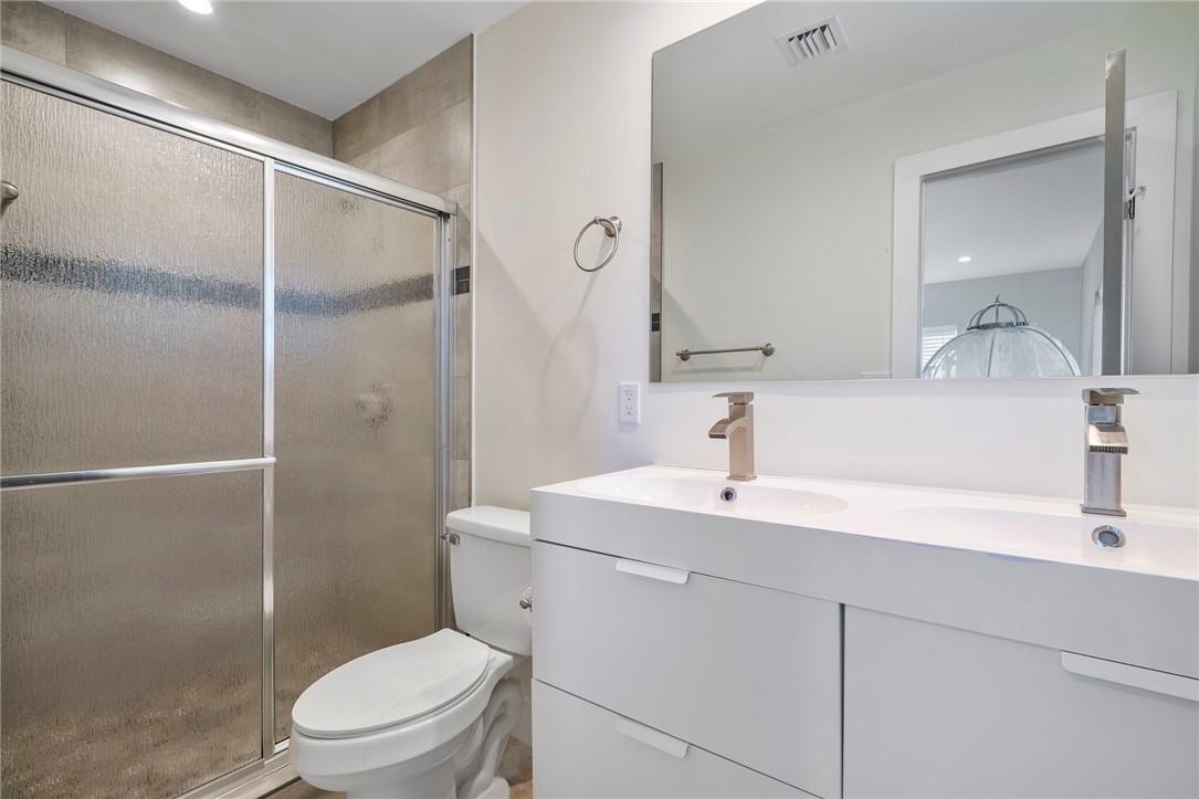 Bel-Air 32-10 B - Residential