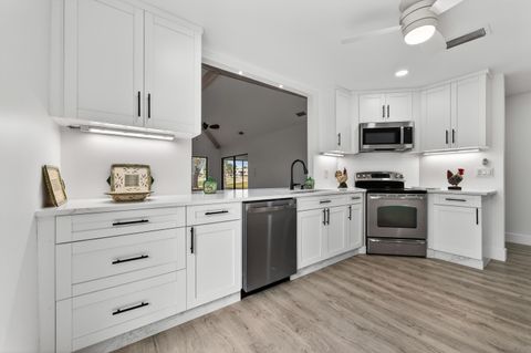 6893 SE Bunker Hill Drive Hobe Sound FL 33455