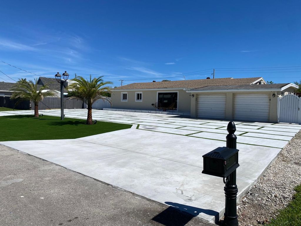 Photo of 1828 S Meadow Court #1828, West Palm Beach, FL 33406 (MLS # B26030109)