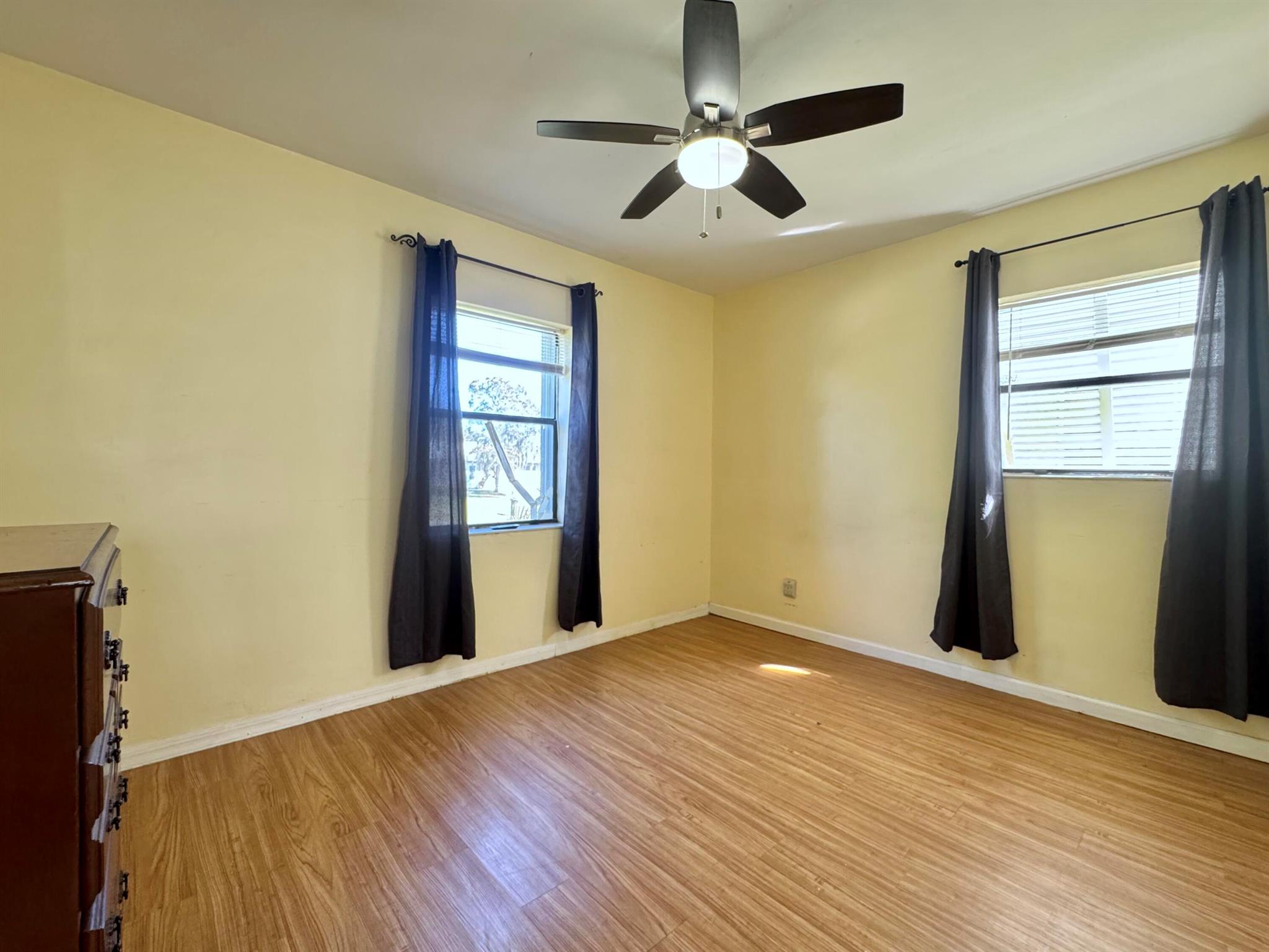 RIVERVIEW MANOR - Residential