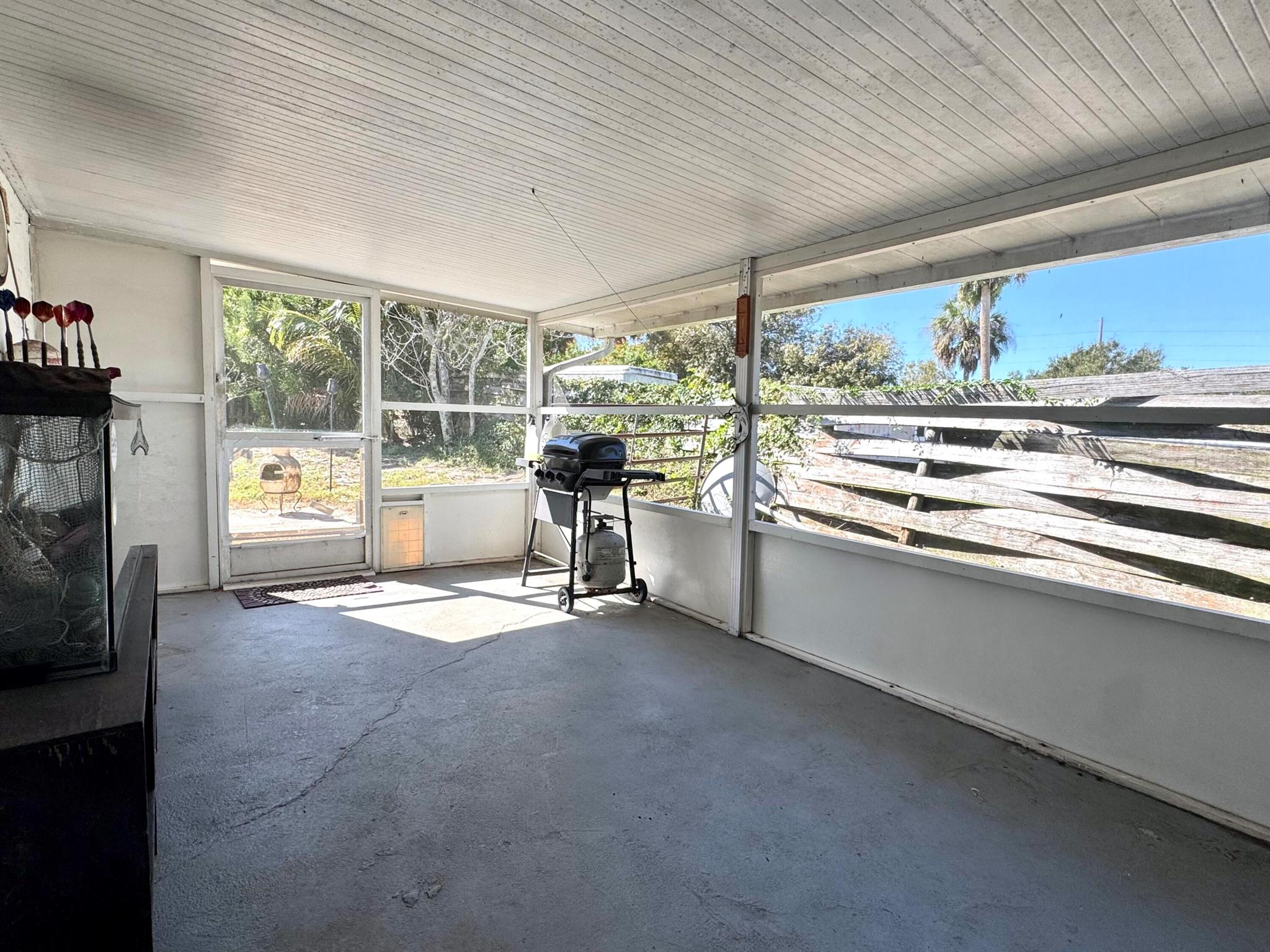 RIVERVIEW MANOR - Residential