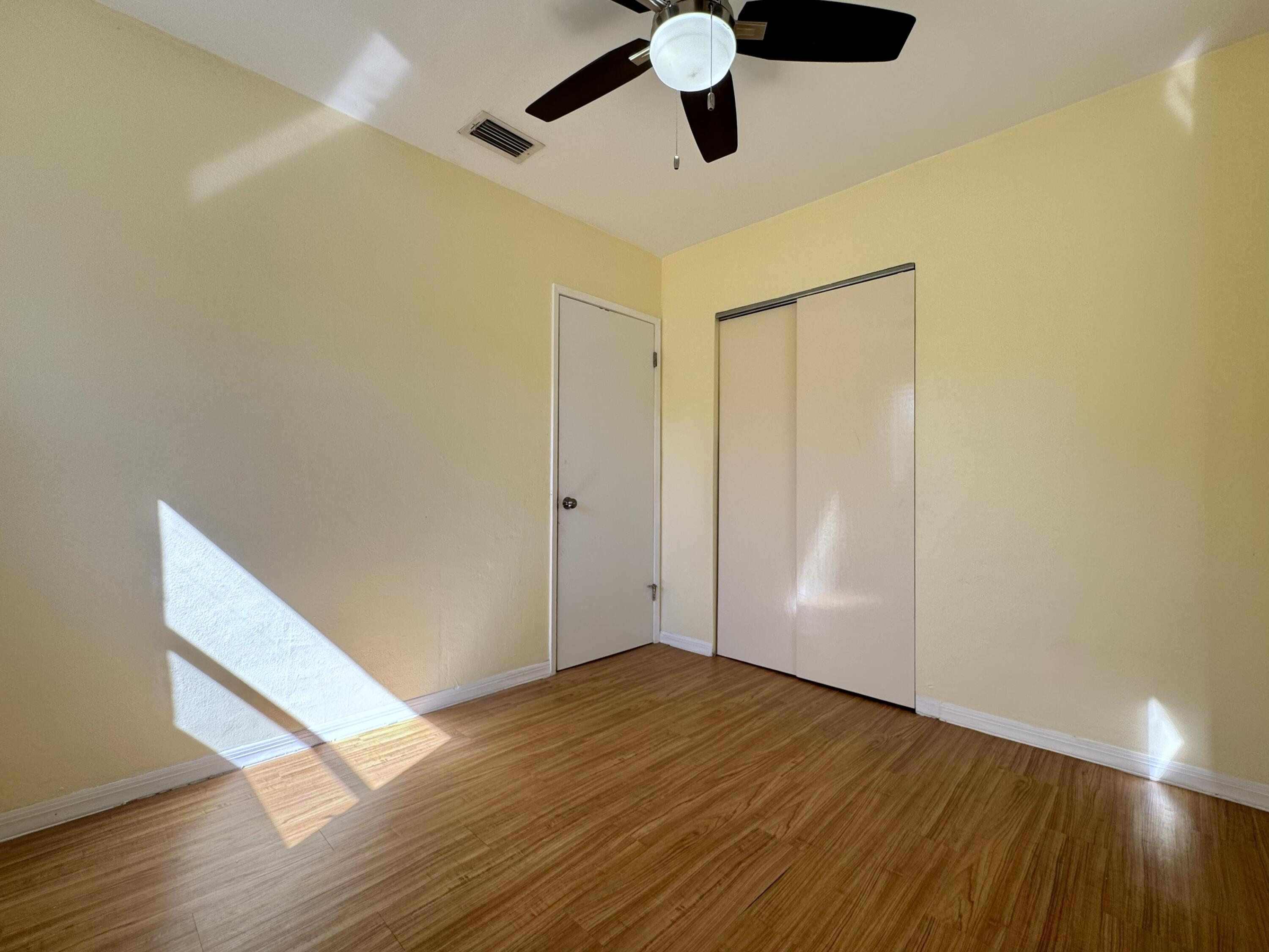 RIVERVIEW MANOR - Residential