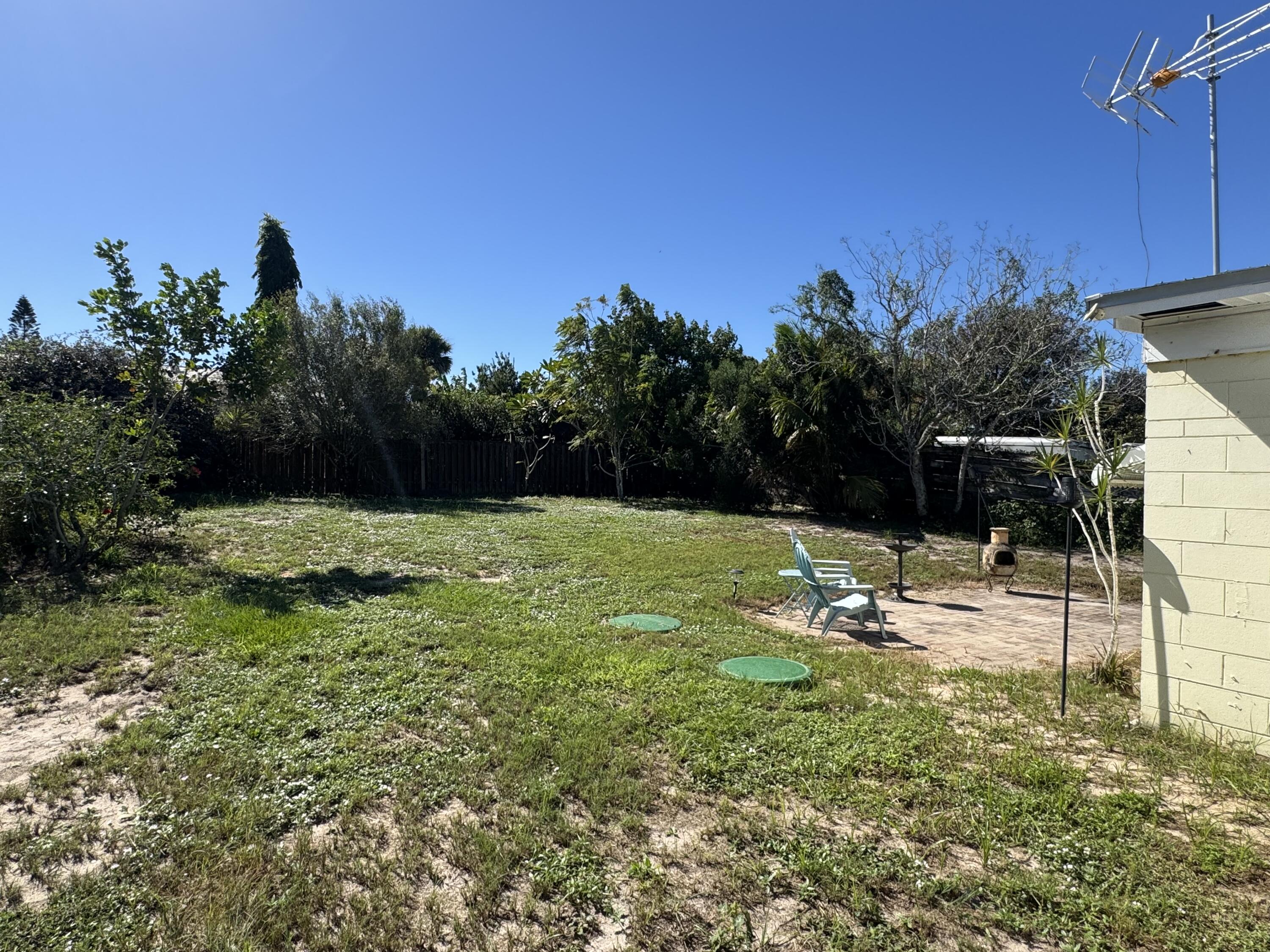 RIVERVIEW MANOR - Residential